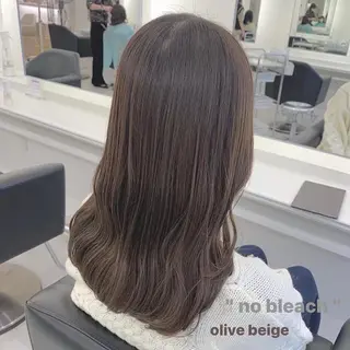 セミロング カラー GOODDAY ヘアサロンのヘアスタイル