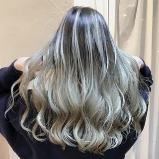 カラー 小林 竜弥のヘアスタイル