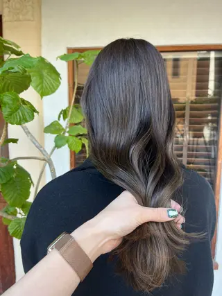 ロング putri店長 和田鈴采のヘアスタイル