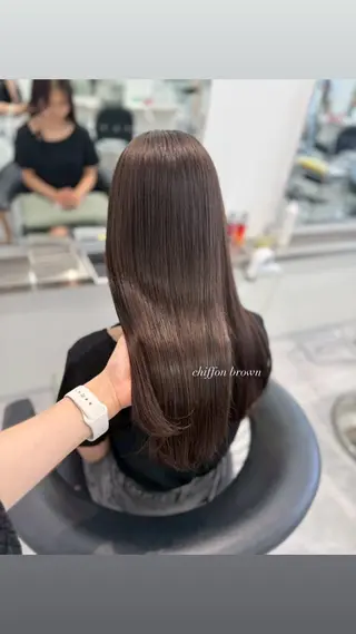 ロング ParveMix 宮﨑 梨里のヘアスタイル