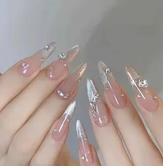 ネイル VIVIAN エイのネイルデザイン