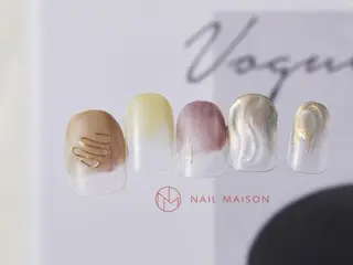 ネイル T RIRIKAのネイルデザイン