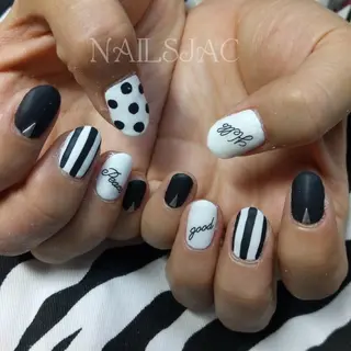 ネイル 島屋 千奈美のネイルデザイン