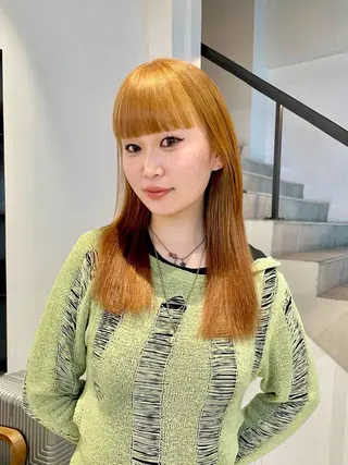 カラー 🎀ボブ＋ハイトーン シュカ👶🏻のヘアスタイル