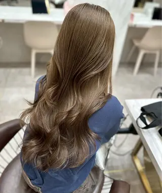 ロング カラー 🍒ブリーチなしカラ ー／Sakura🍒のヘアスタイル