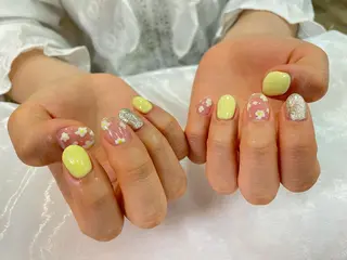 ネイル R'well所属・はばすみれ🎀ﾈｲﾙ 光ﾌｪｲｼｬﾙ ﾍｱのネイルデザイン