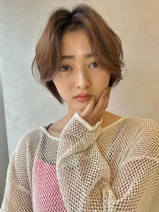 ショート かえ🩶韓国ボブ🎀 透明感カラー🥣のヘアスタイル