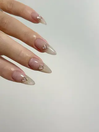 ネイル Li'a Bloom所属・🦋🤍 madoka🤍のネイルデザイン