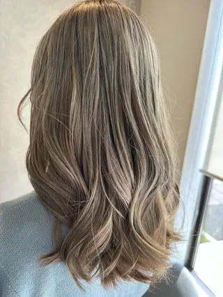 カラー フェニーチェ高崎所属・鶴谷 麻衣のヘアスタイル