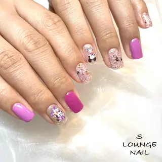 ネイル S LOUNGE NAIL所属・パーツたくさん🍓 SUMIのネイルデザイン