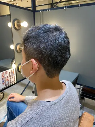 ショート メンズ ノイシキ サキのヘアスタイル