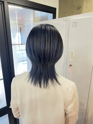 ミディアム カラー 五屋 美咲のヘアスタイル
