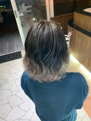 ミディアム カラー ヘアアレンジ VIM hairおもろまち店のヘアスタイル