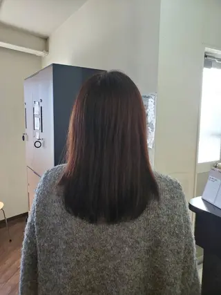 セミロング 髪質改善する白髪染め ツヤイロ島田店のヘアスタイル