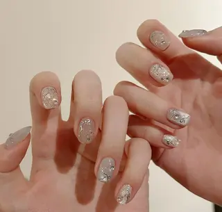 ネイル 高木 維麗絲のネイルデザイン