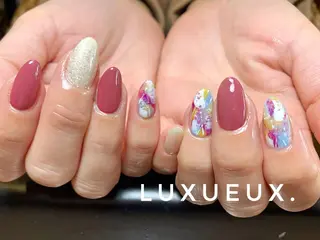 ネイル LUXUEUX春日店所属・LUXUEUX春日店 (ルクソー)のネイルデザイン