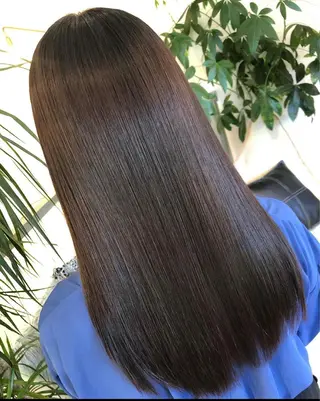 et Douce所属・艶髪／髪質改善／ カワモトヒロトのヘアスタイル