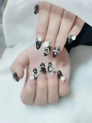 ネイル Amina nail salonのネイルデザイン