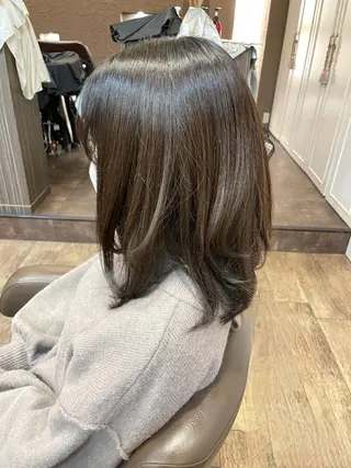 セミロング 町田 あみのヘアスタイル