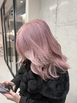 ミディアム ハイトーン×艶カラー 🤍MIZUKIのヘアスタイル