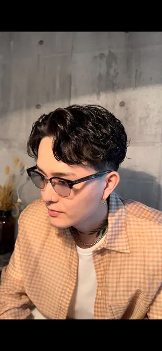 ショート パーマ メンズ 佐竹 楓のヘアスタイル