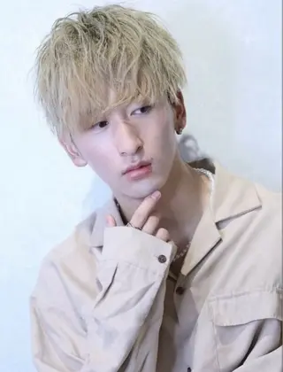 カラー メンズ aid渋谷所属・⚡️メンズパーマ /カラーおび⚡️のヘアスタイル