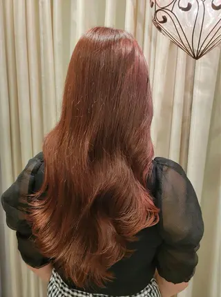 ロング カラー 艶ブラウン/赤み消し /盛れる顔周りのヘアスタイル