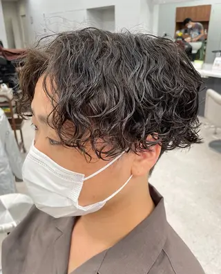 パーマ メンズ メンズスタイリスト✨ 助川龍哉のヘアスタイル