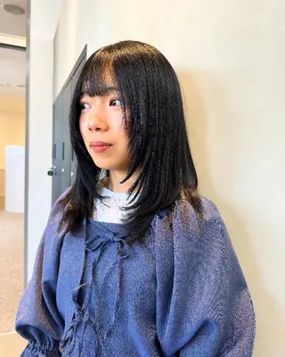 セミロング lafithhairelan所属・lafithhair スタイリスト岡由羅のヘアスタイル