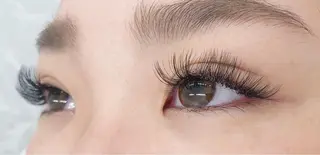 マツエク・マツパ ベラミ美容室アルプラザ店所属・ベラミ美容室 アルプラザ店のマツエク・マツパデザイン