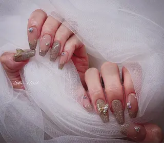 ネイル She   Nail所属・ISA_ BELLAのネイルデザイン