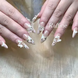 ネイル RAFFINE haru🦋🩵のネイルデザイン