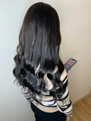 ロング カラー 🫧ウルフカット/ 畑中結衣🫧のヘアスタイル