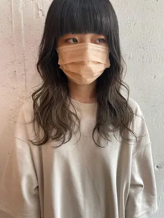 ロング hisano / ハイトーン・透明感のヘアスタイル