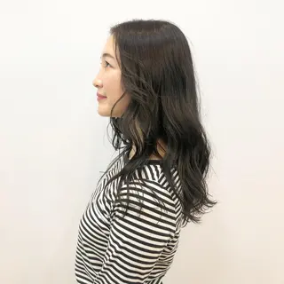 セミロング kai .のヘアスタイル