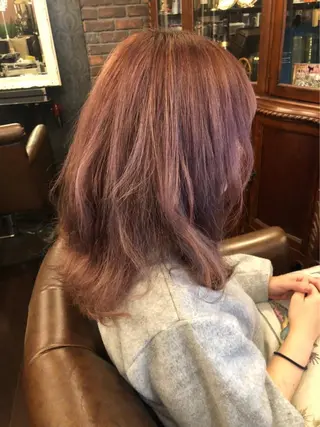 セミロング カラー 藤井菜々 （エルベスアクト）のヘアスタイル