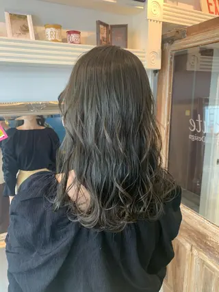 セミロング 大宮/山口 竣也のヘアスタイル