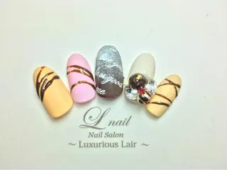 ネイル Li'leaNail AINAのネイルデザイン