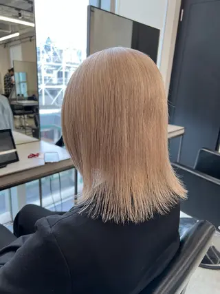 ミディアム カラー カラースペシャリスト ・齊藤 羽瑠輝のヘアスタイル