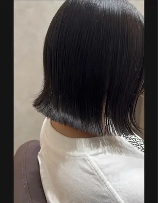 ショート カラー 🌈安藤愛/透明感 艶カラー🫧ROWのヘアスタイル