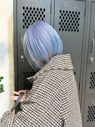 ショート カラー kai .のヘアスタイル