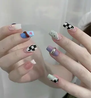 ネイル D-BEAUTY Nailsalonのネイルデザイン