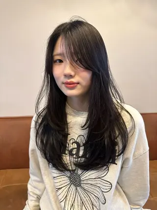 ロング カラー Ruika/海外ヘア /レイヤーカットのヘアスタイル