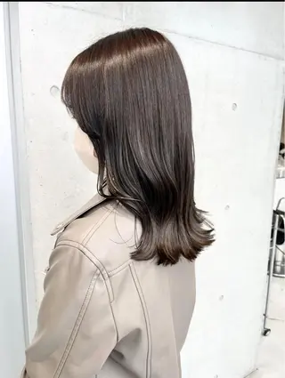 ミディアム カラー パーマ 透明感/オリーブ/ グレージュ/YUKAのヘアスタイル