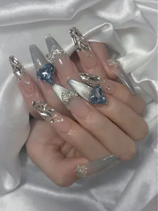 ネイル LEELA NAIL STUDIO所属・LEELA NAIL STUDIOのネイルデザイン