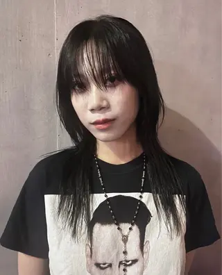 カラー Vicky オリーブ メンズカジュアルのヘアスタイル