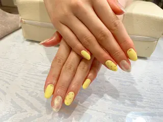 ネイル Nest 岩崎のネイルデザイン