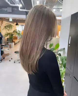 ロング カラー ミルクティーベージュ ❤︎レイヤー　MIAのヘアスタイル