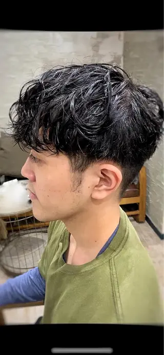 ミディアム パーマ メンズ メンズStylist 山根慧のヘアスタイル