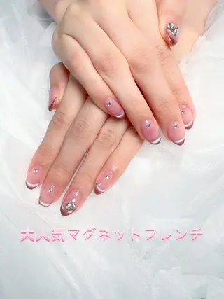 ネイル pink ladyサロン所属・べ にのネイルデザイン